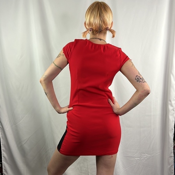 Man Li Siin Mod Mini Dress - Picture 8 of 11